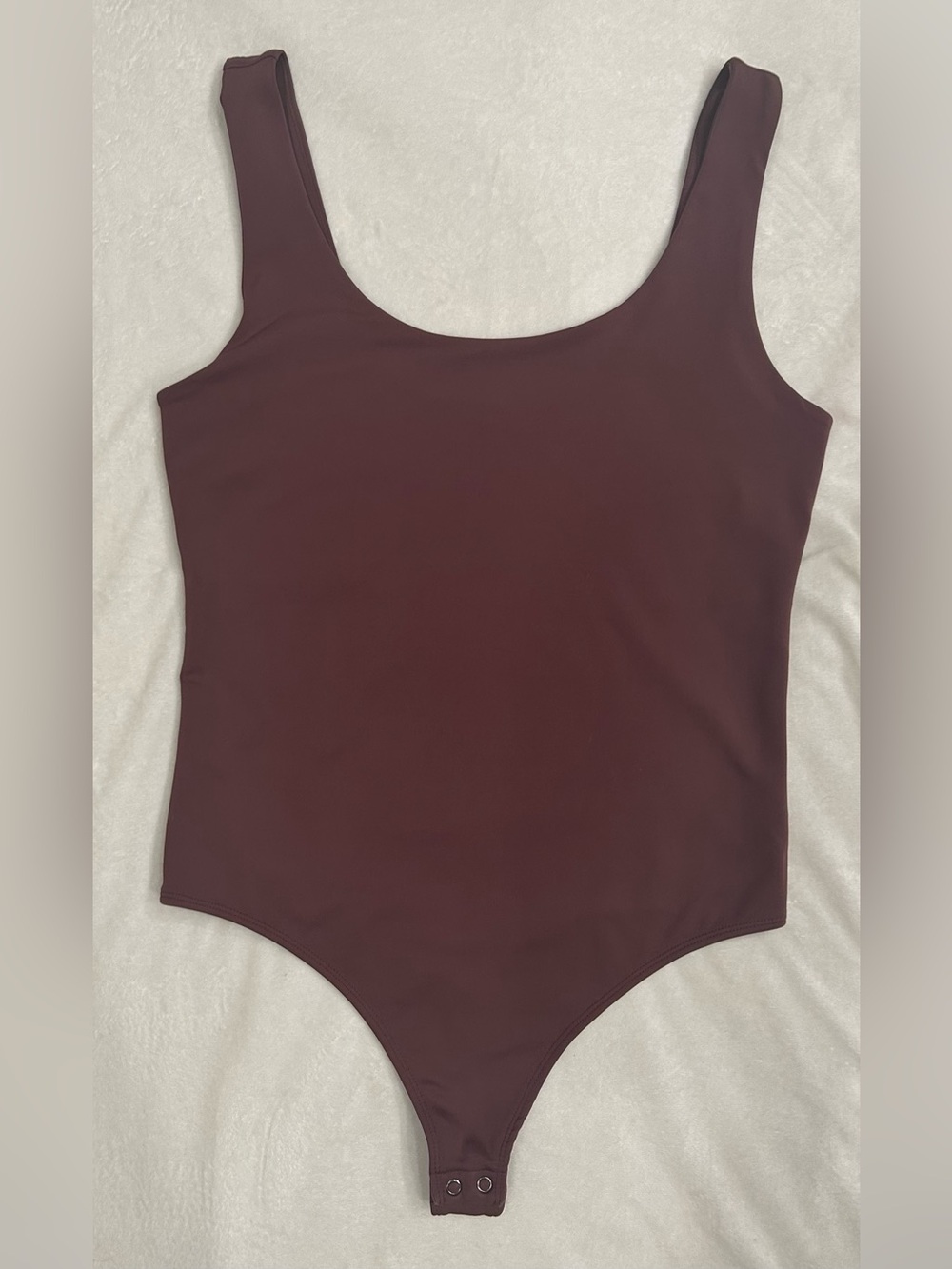 Women's Express Body Contour Bodysuit Size M Scoop Neck Thong Plum Mauve